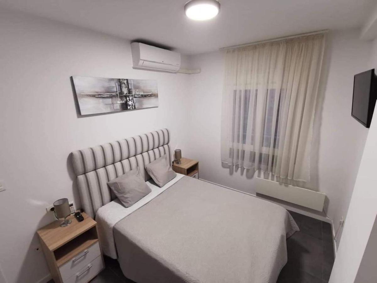 Perla Apartamento Διαμέρισμα Οριουέλα Εξωτερικό φωτογραφία